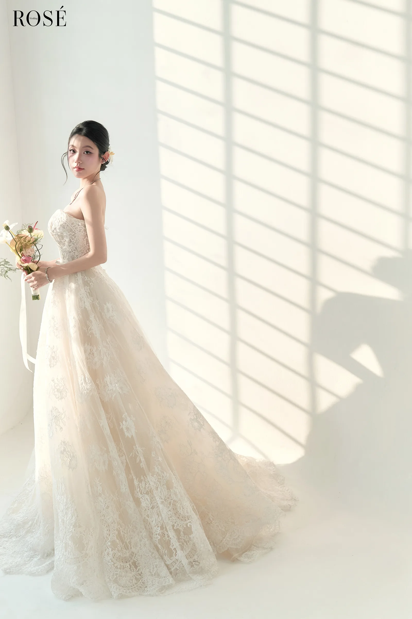 Tạp Chí Editorial · Rosé Wedding