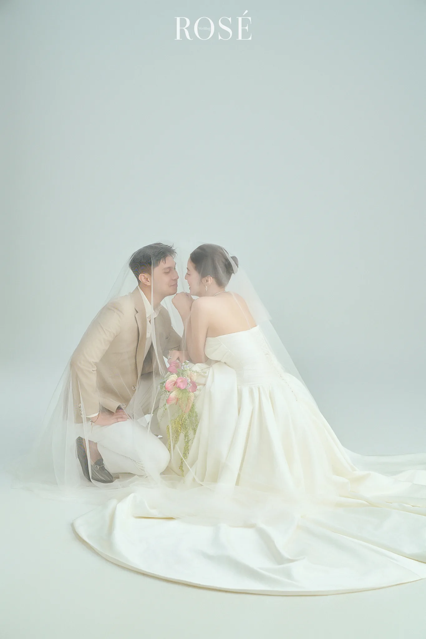 Tạp Chí Editorial · Rosé Wedding